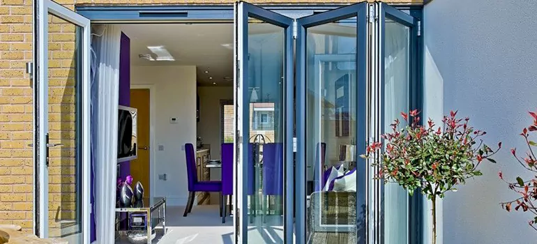 Commercial Door Glass Repair in Kendall, FL